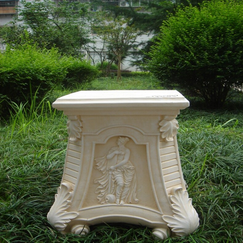 材质:氧化镁(无机玻璃钢) 色彩: 可定做 规格:47*47*56CM(长*宽*高) 重量: 12公斤 配件:无 这款罗马柱侧面仕女图案各不相同的哦!很有特色!色彩为全手工上色而成,整款看起来很有层次感!上面可以摆放花盆、饰品等,是一款适用于花园,别墅,走廊或室外等型场都可摆放的很高档的一款工艺品!
